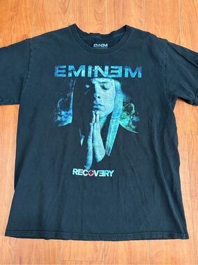 Eminem 'Recovery' Graphic Tee - Black with Blue Print - Size Large - 2021 Rap T